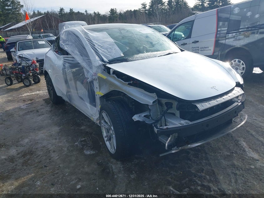 2023 Tesla Model Y Awd/Long Range Dual Motor All-Wheel Drive