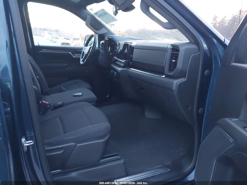 2022 Chevrolet Silverado 1500 4Wd Short Bed Lt With 2Fl