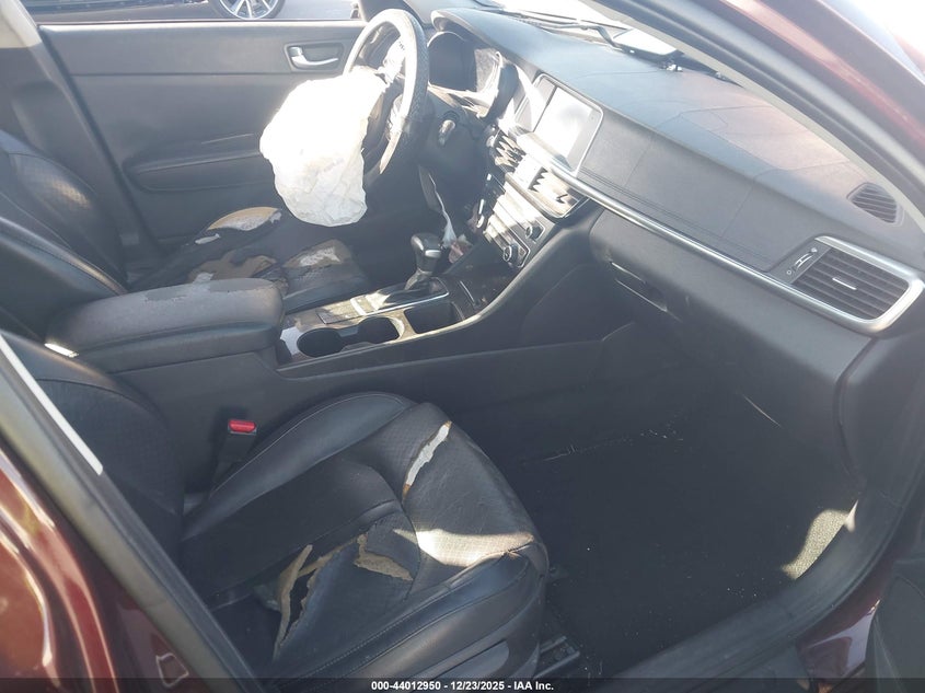 KIA OPTIMA 2018 VIN 5XXGU4L31JG185563