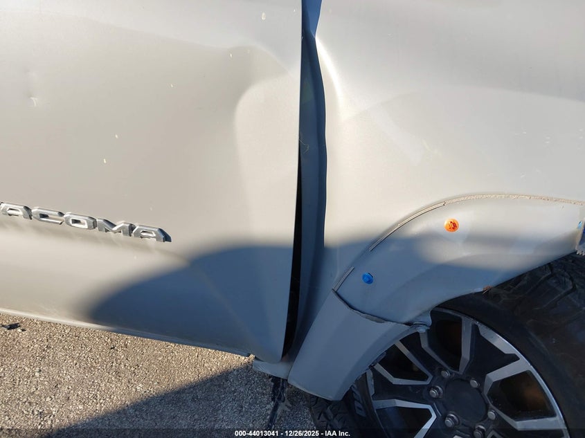 VIN 3TMCZ5AN5MM374682 2021 TOYOTA TACOMA TRD SPORT