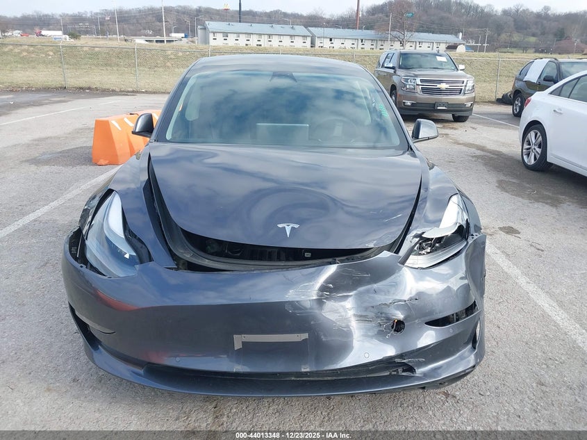5YJ3E1EB4NF208390 2022 Tesla Model 3 Long Range Dual Motor All-Wheel Drive grey