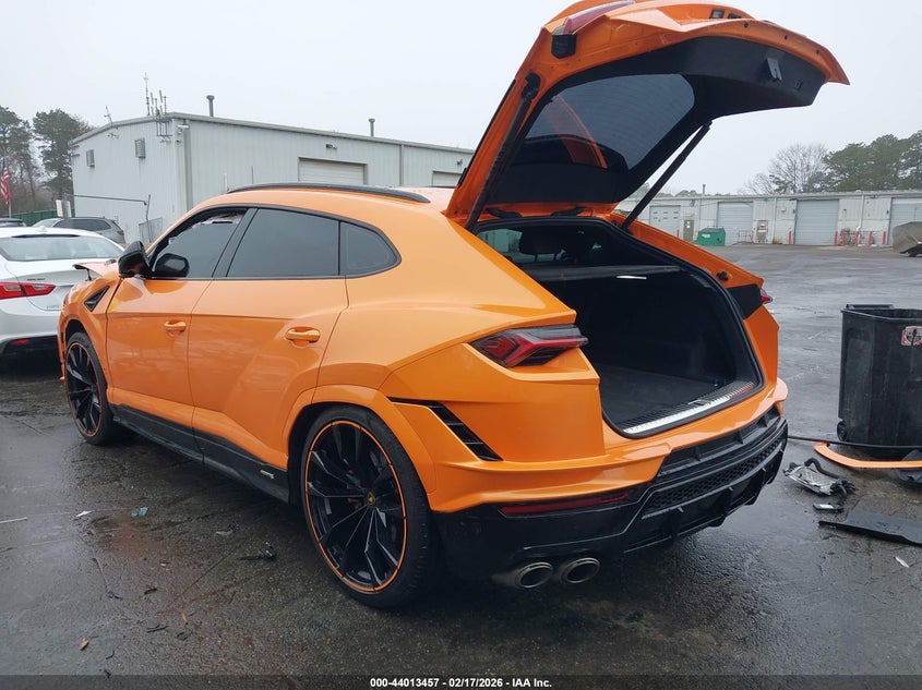 Auction sale of the 2024 LAMBORGHINI URUS , vin: ZPBUB3ZL7RLA31311, lot number: 44013457