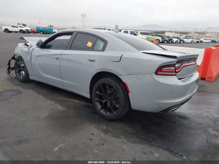 Vin: 2c3cdxbg4nh182992, lot: 44509235, dodge charger sxt rwd 20223