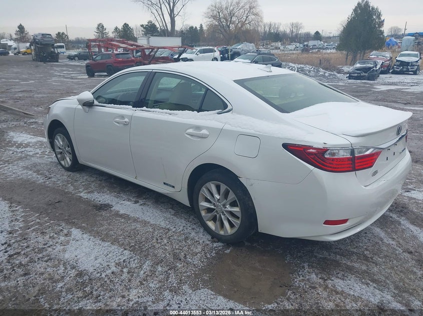 Vin: jthbw1gg0d2028700, lot: 44509308, lexus es 300h 20133