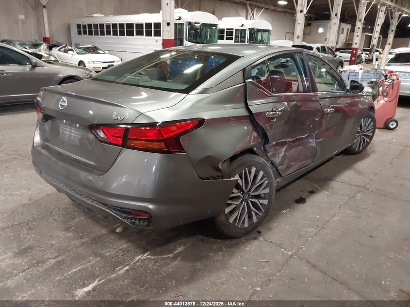 2023 Nissan Altima Sv Fwd