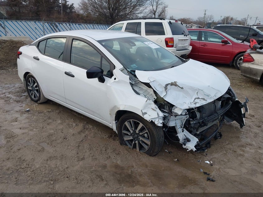 2024 Nissan Versa 1.6 S