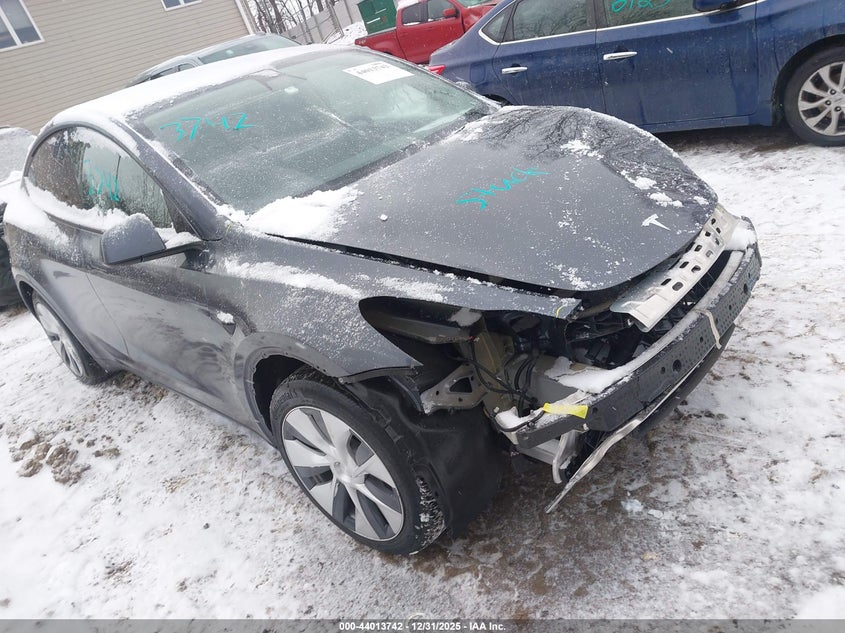 7SAYGDEE0NF382309 2022 Tesla Model Y Long Range Dual Motor All-Wheel Drive auction photo 1