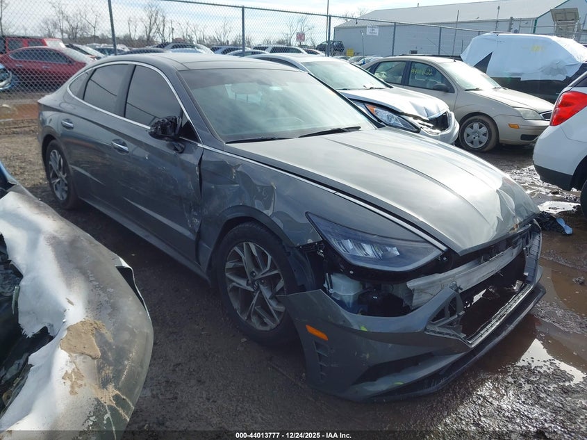 2022 Hyundai Sonata Sel