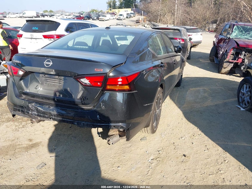 2024 Nissan Altima Sr Fwd