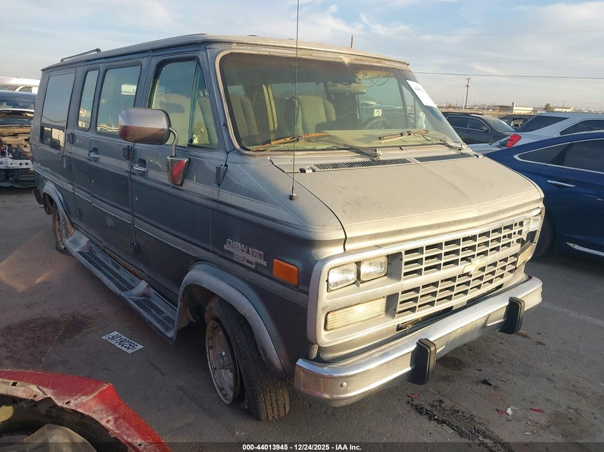 1GBEG25K0RF169439 1994 Chevrolet G20 auction photo 1