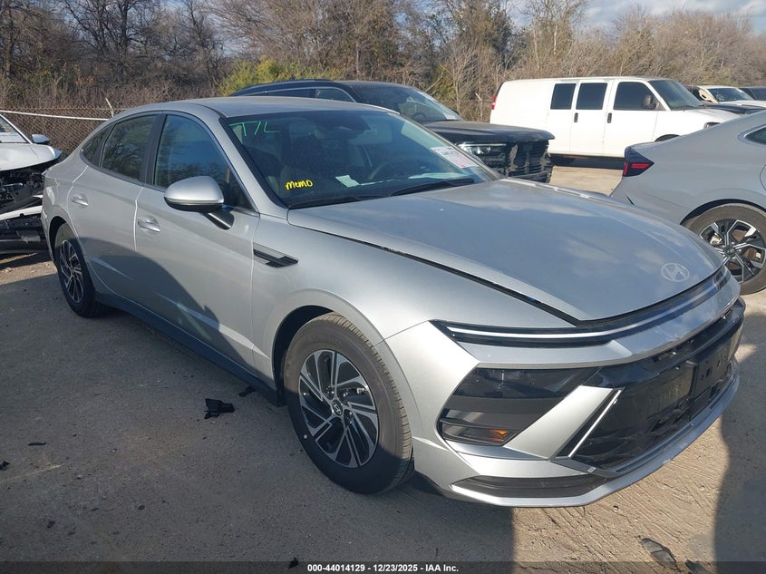 KMHL24JJ7TA144600 2026 Hyundai Sonata Hybrid Blue auction photo 1