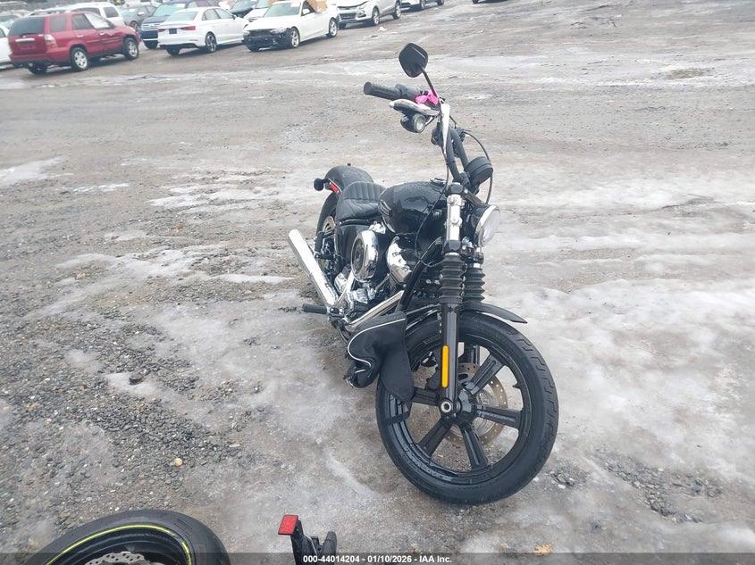 2025 Harley-Davidson Fxbb