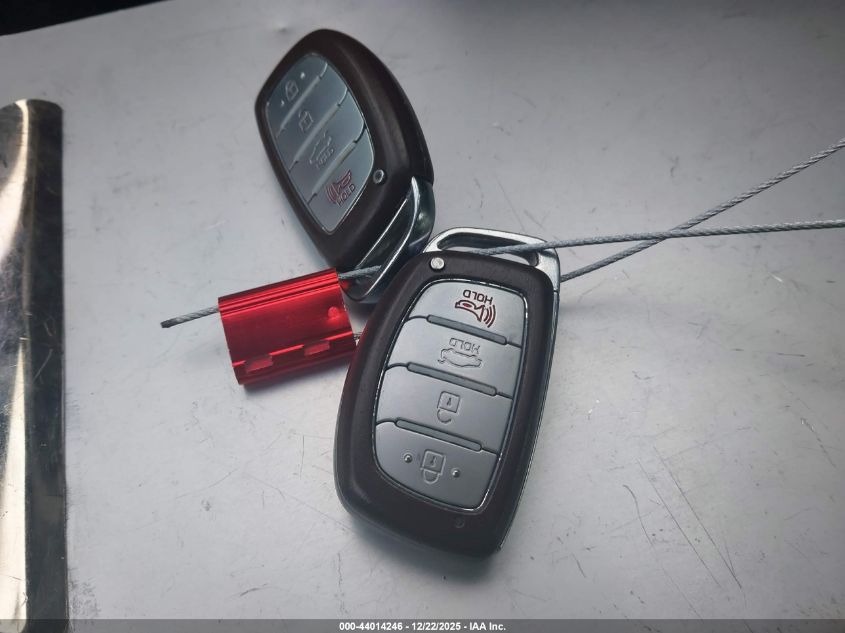 2015 Hyundai Sonata Limited 2.0T VIN: 5NPE34AB2FH142639 Lot: 44014246