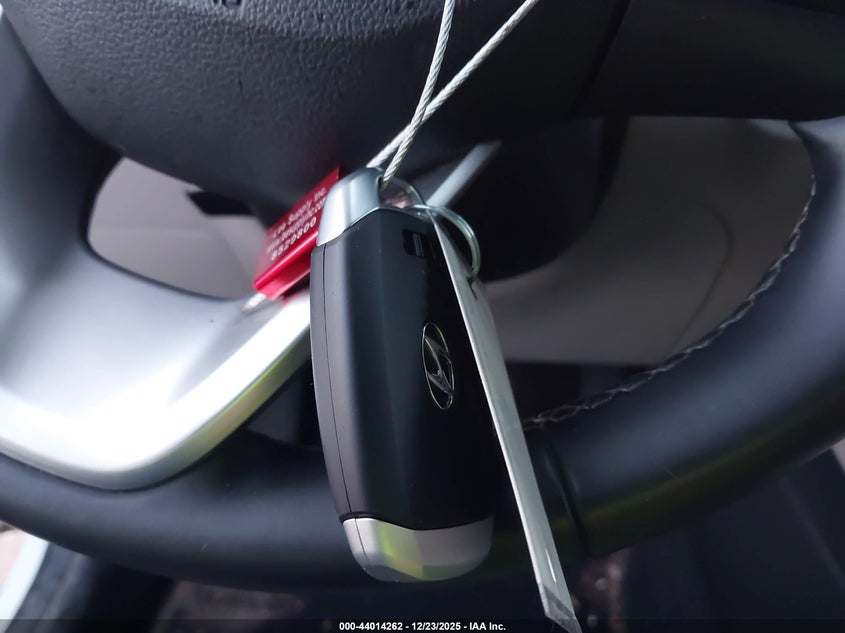 2025 Hyundai Venue Sel #11