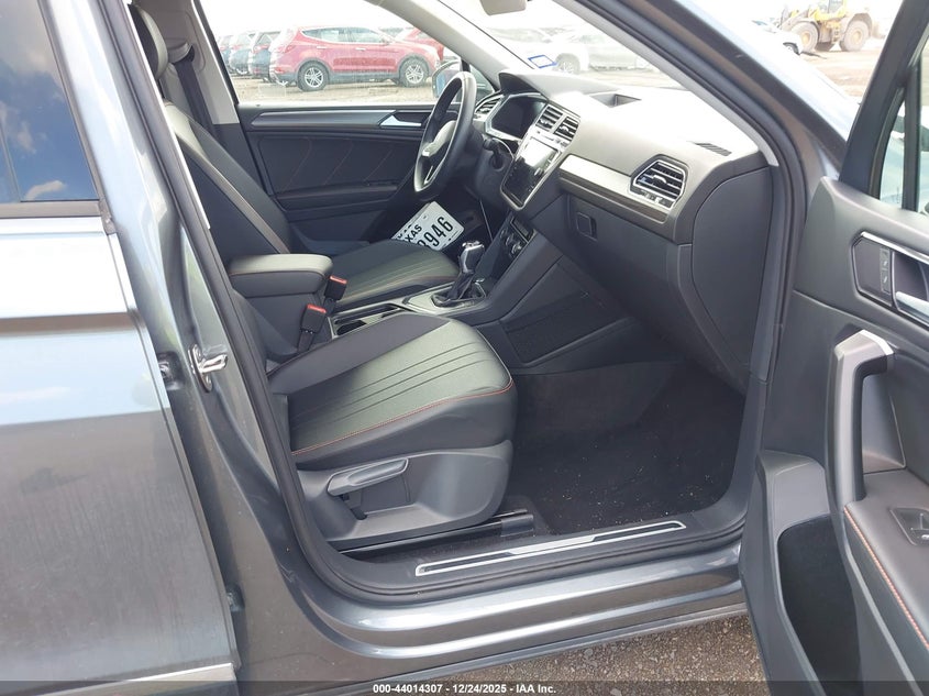 2024 VOLKSWAGEN TIGUAN 2.0L I-4 DI, DOHC, V(VIN: 3VV6B7AX0RM223515