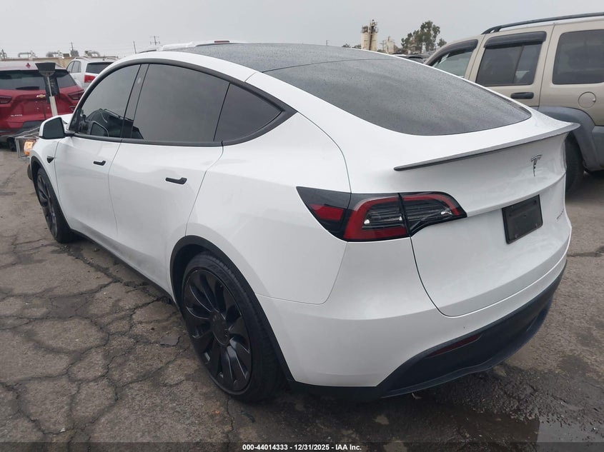 2023 Tesla Model Y Performance Dual Motor All-Wheel Drive
