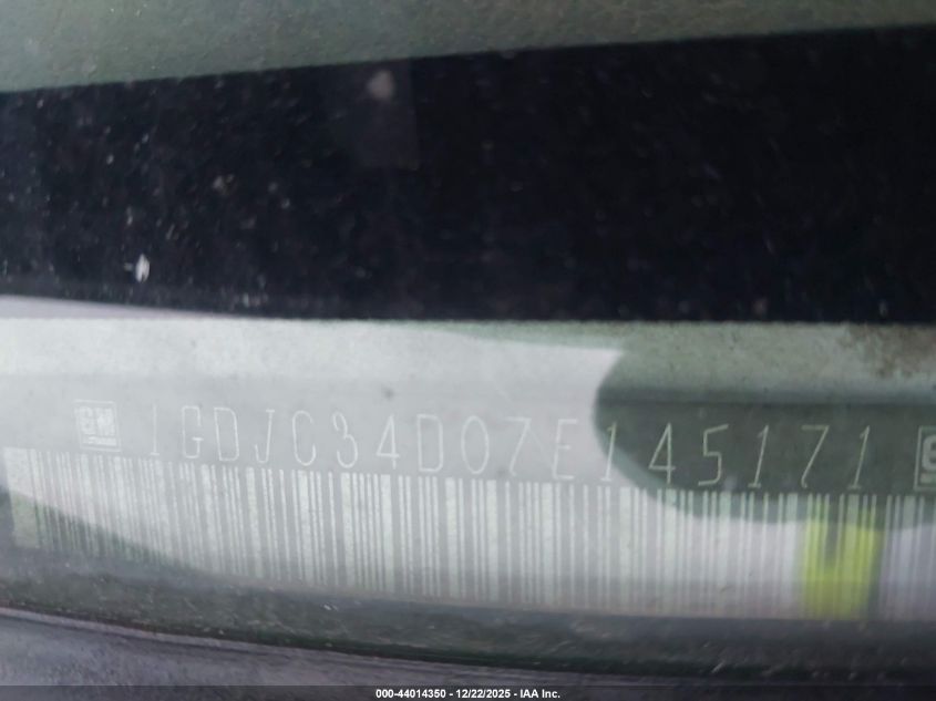 2007 GMC Sierra 3500 Chassis Classic Work Truck VIN: 1GDJC34D07E145171 Lot: 44014350