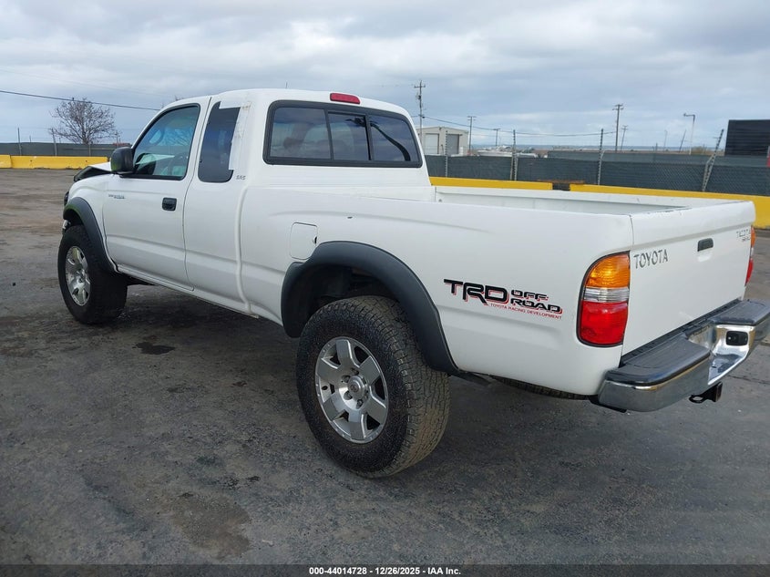 2004 Toyota Tacoma Base V6