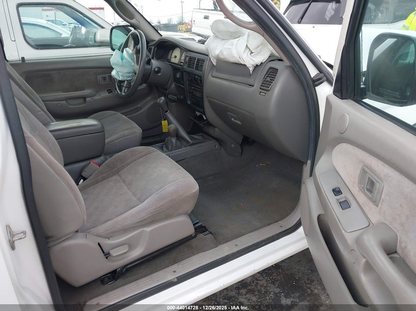 2004 Toyota Tacoma Base V6