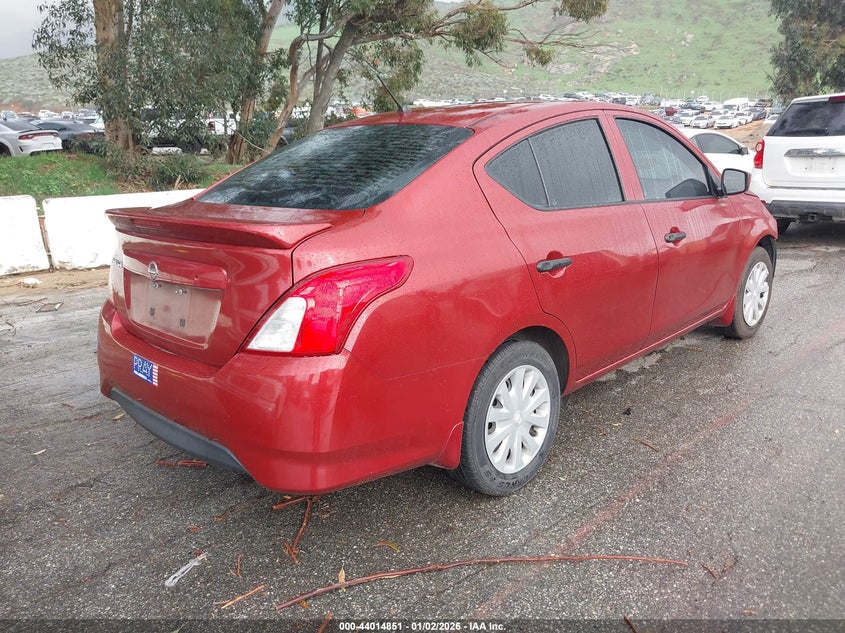 2019 Nissan Versa 1.6 S+