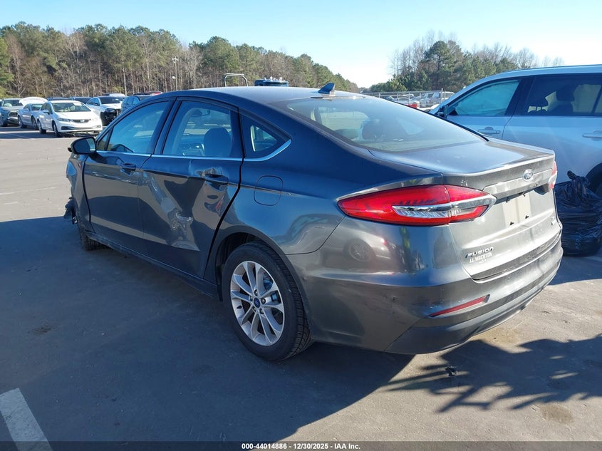 Vin: 3fa6p0hd8lr136268, lot: 44510643, ford fusion se 20203