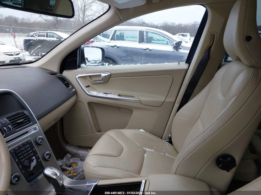 2013 Volvo Xc60 T6/T6 Platinum/T6 Premier Plus/T6 R-Design/T6 R-Design Platinum/T6 R-Design Premier Plus