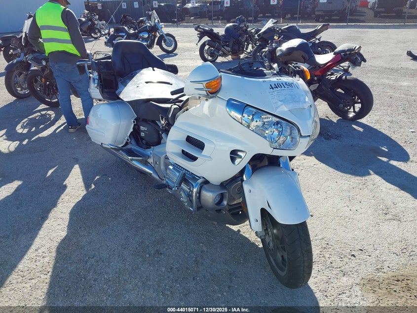 1HFSC47H16A514144 HONDA GL1800 Photo 1