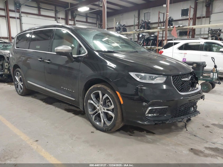 2C4RC3PG9NR200455 2022 Chrysler Pacifica Pinnacle Awd auction photo 1
