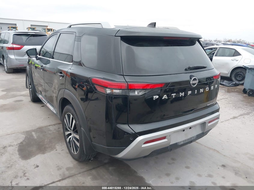 2023 Nissan Pathfinder Platinum Fwd
