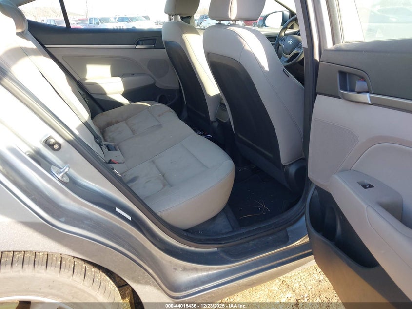 VIN KMHD84LF3JU556200 2018 HYUNDAI ELANTRA SEL