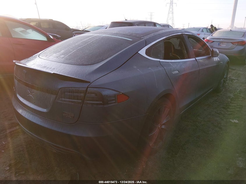 Vin: 5yjsa1cg5dfp13844, lot: 44511230, tesla model s 20134