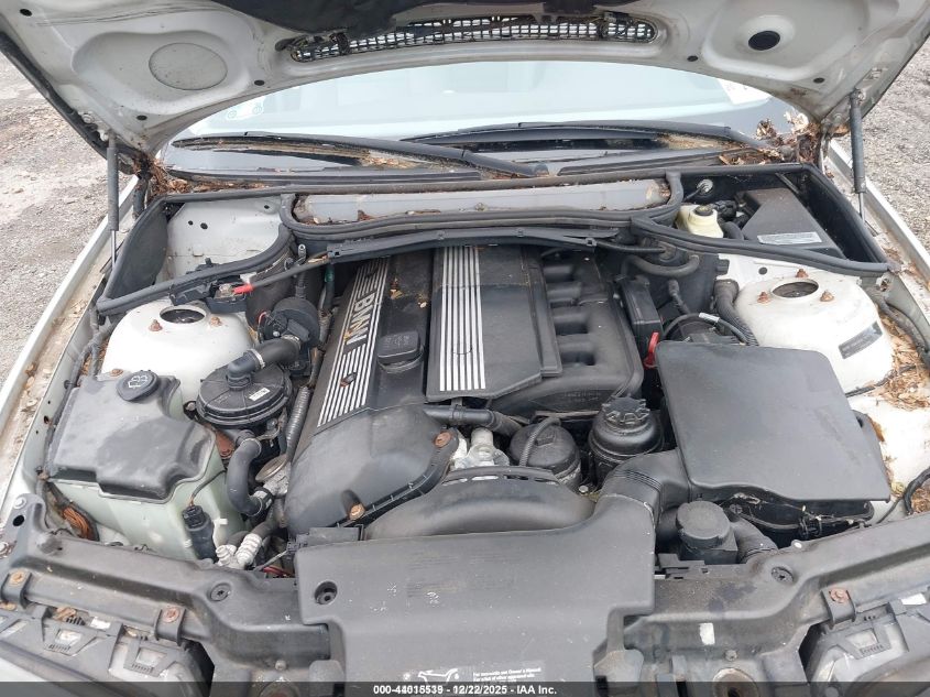 2005 BMW 325I VIN: WBAET37495NJ88337 Lot: 44015539