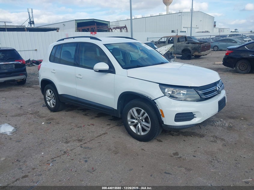 WVGAV7AX7HK026715 2017 Volkswagen Tiguan auction photo 1