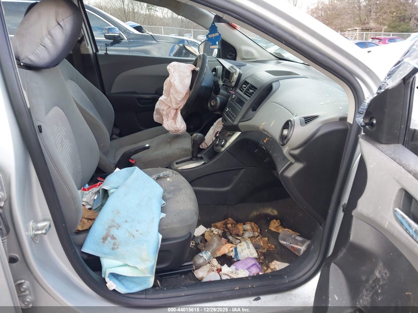 2014 Chevrolet Sonic Ls Auto