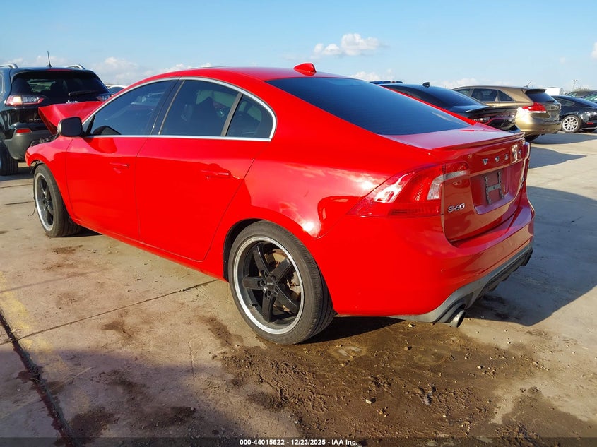 2016 Volvo S60 T6 Drive-E R-Design Platinum