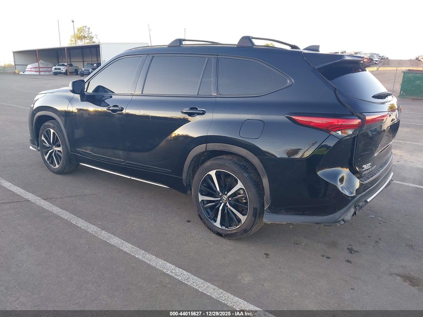 2022 Toyota Highlander Xse
