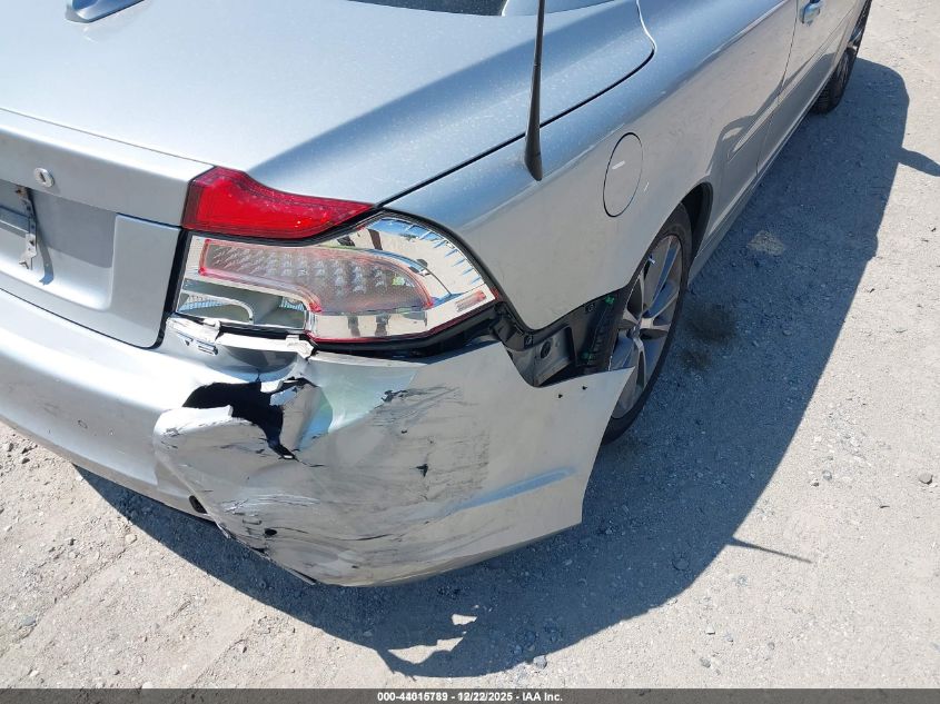 2011 Volvo C70 T5 VIN: YV1672MC9BJ115385 Lot: 44015789