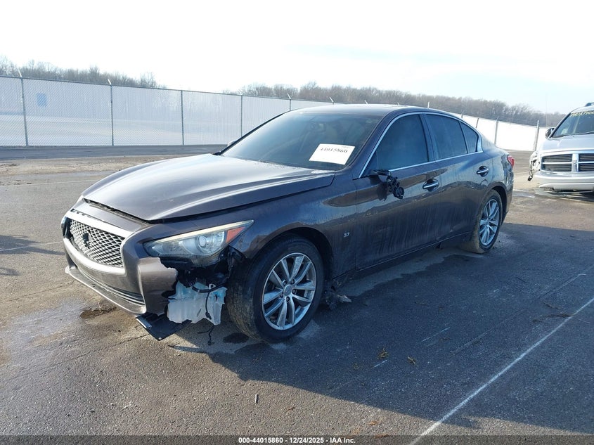 2015 Infiniti Q50 Premium