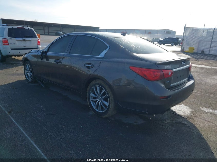 2015 Infiniti Q50 Premium