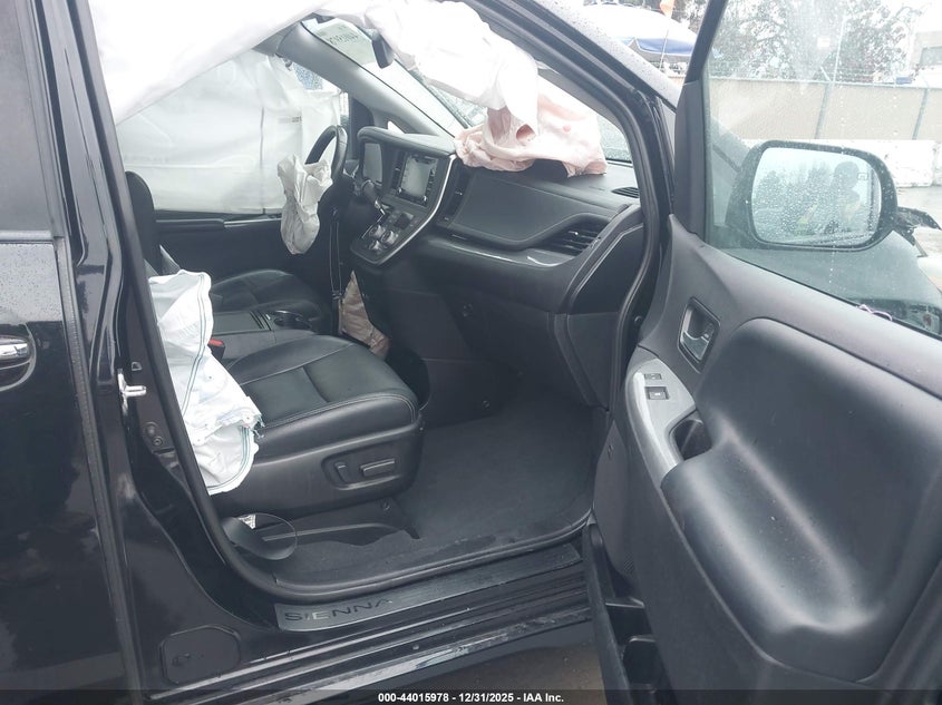 2000 Toyota Sienna Xle