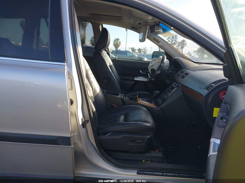 2005 Volvo Xc90 2.5T Awd