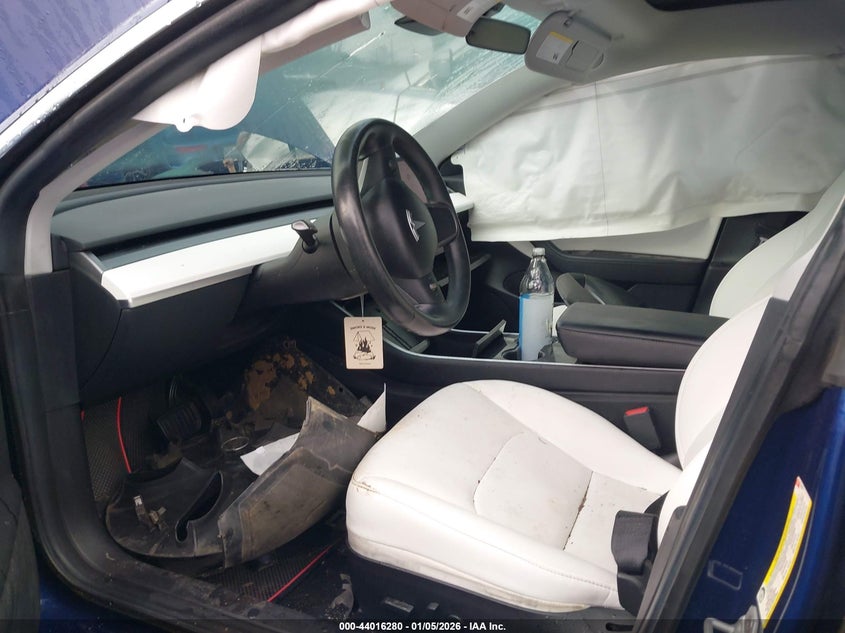 2019 Tesla Model 3 Long Range/Performance VIN: 5YJ3E1EB3KF390997 Lot: 44016280