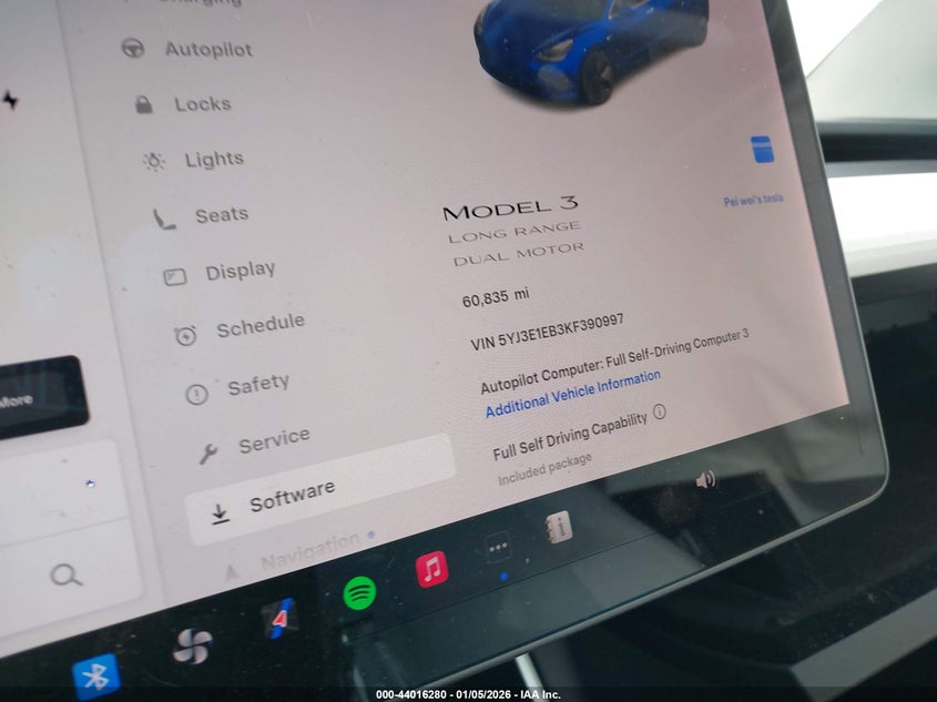 2019 Tesla Model 3 Long Range/Performance VIN: 5YJ3E1EB3KF390997 Lot: 44016280