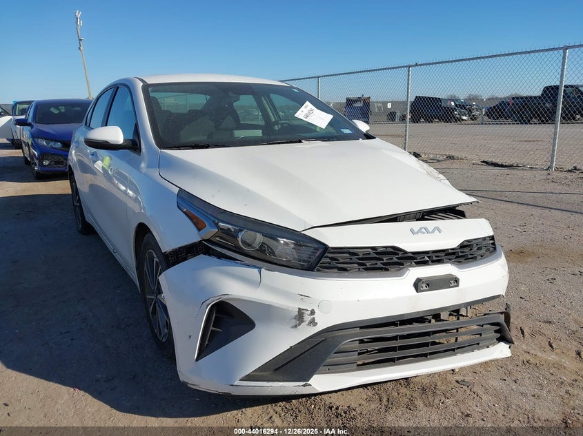 3KPF24AD7RE767734 2024 Kia Forte Lxs auction photo 1