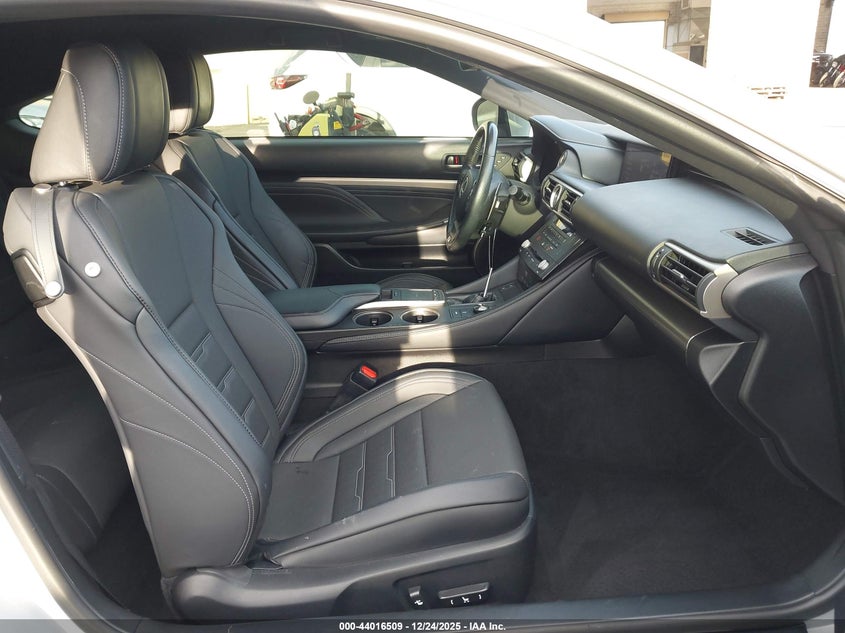 VIN JTHHZ5BCXJ5018425 2018 LEXUS RC 350