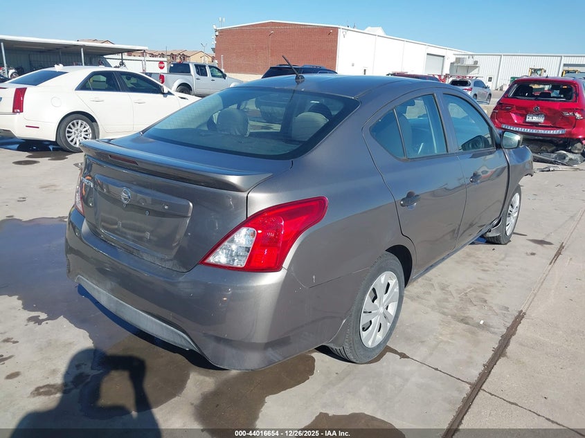 2017 Nissan Versa 1.6 S+