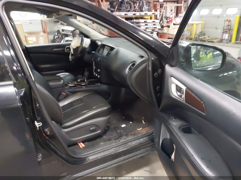 2014 Nissan Pathfinder Platinum/S/Sl/Sv