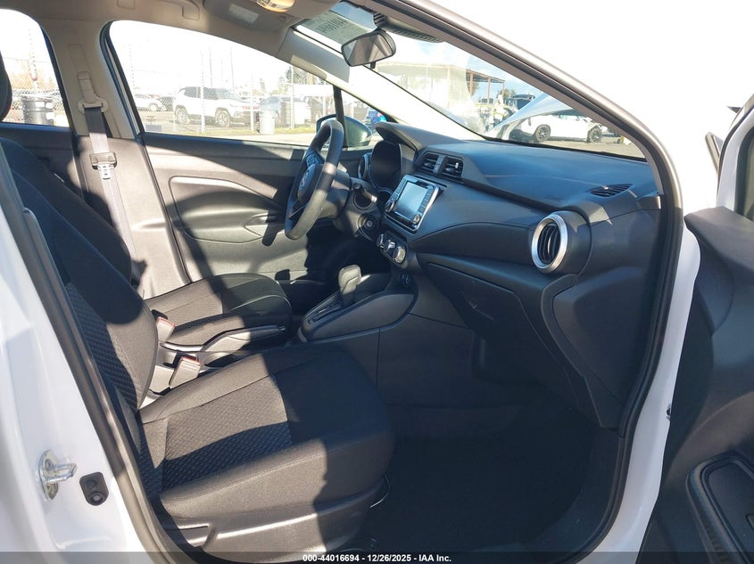 2024 Nissan Versa 1.6 S