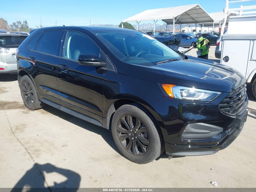 2023 Ford Edge Se