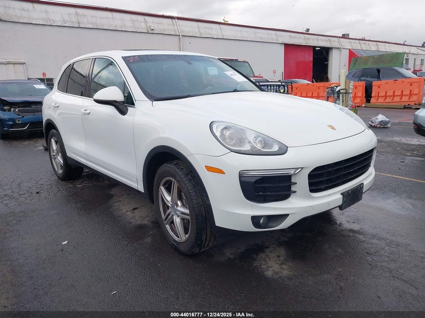 WP1AA2A22GLA04619 2016 Porsche Cayenne auction photo 1